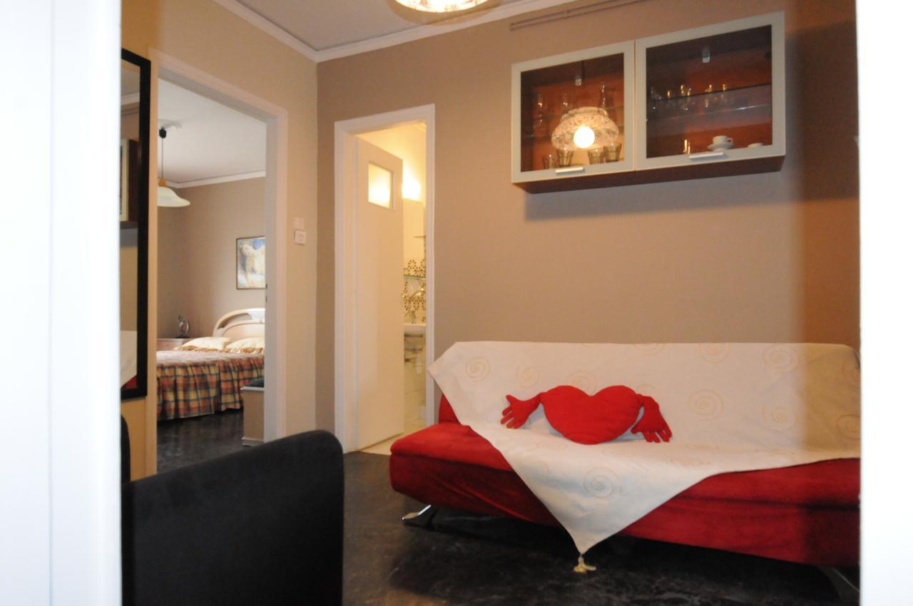 Kinetta Apartments Agioi Apostoloi  ภายนอก รูปภาพ